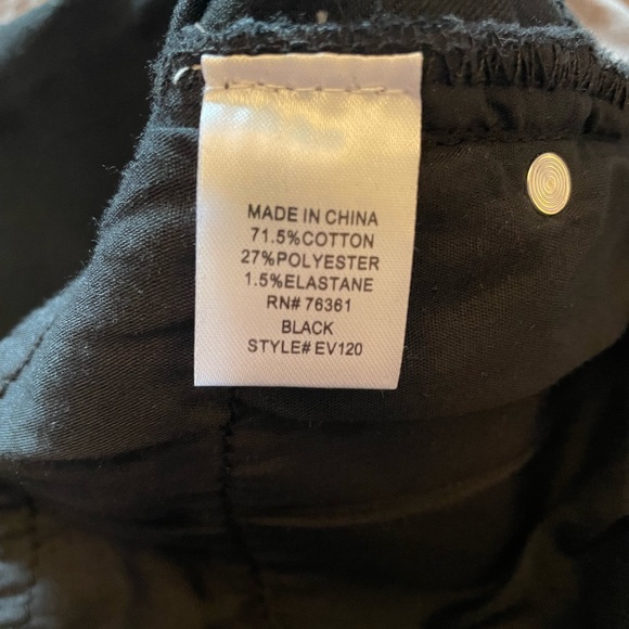 Ruffle Tulip Hem Jeans - Picture 6 of 8